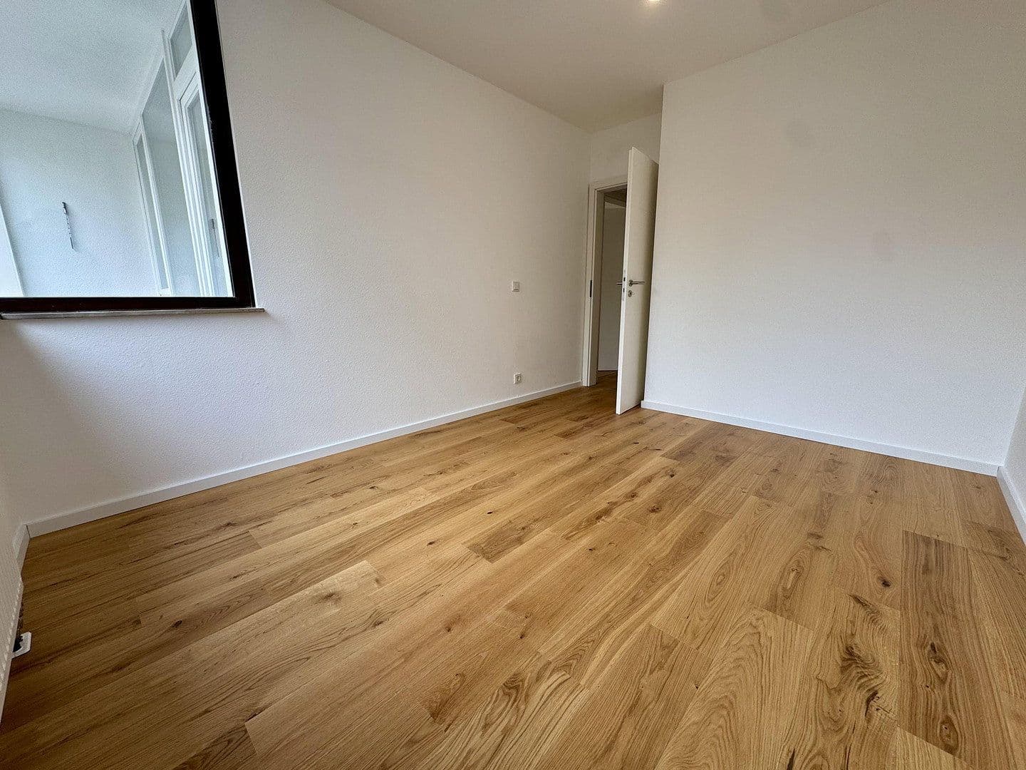 Prodej bytu 3+1 79 m², Köln, Severní Porýní-Vestfálsko Prodej bytu 3+1 79 m², Köln, Severní Porýní-Vestfálsko