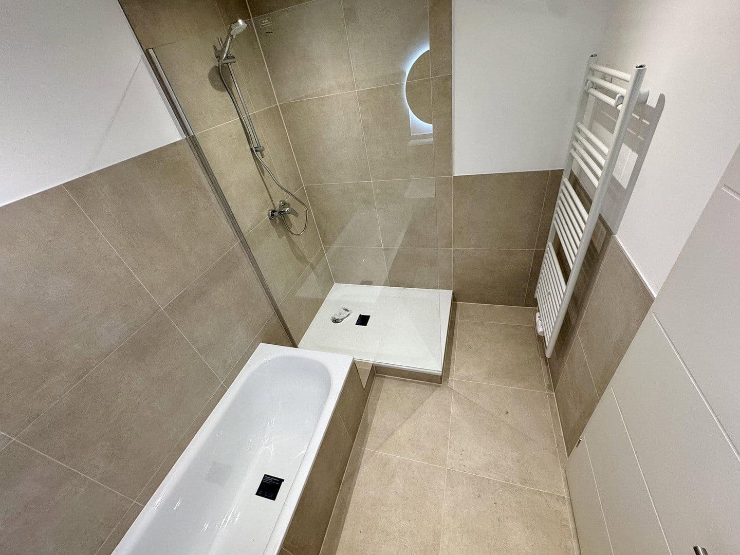 Prodej bytu 3+1 79 m², Köln, Severní Porýní-Vestfálsko Prodej bytu 3+1 79 m², Köln, Severní Porýní-Vestfálsko