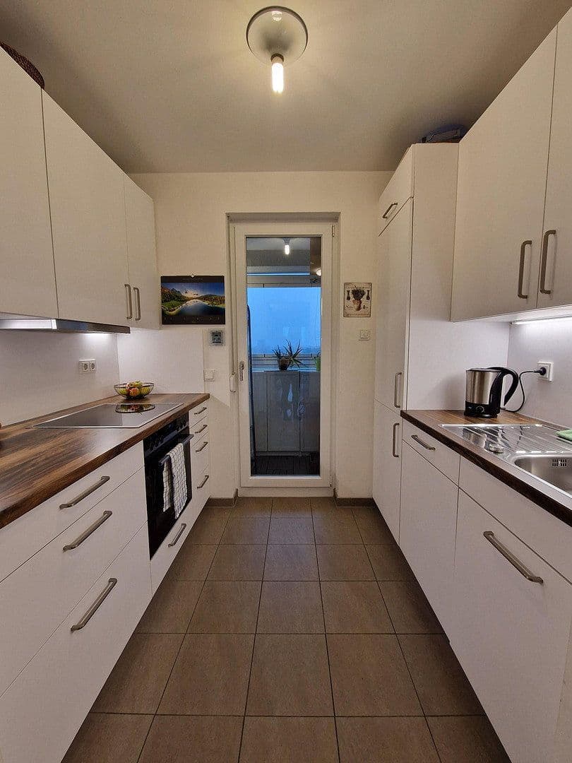 Prodej bytu 4+1 92 m², Landsberger Str. 1b, Germering, Bavorsko Prodej bytu 4+1 92 m², Landsberger Str. 1b, Germering, Bavorsko