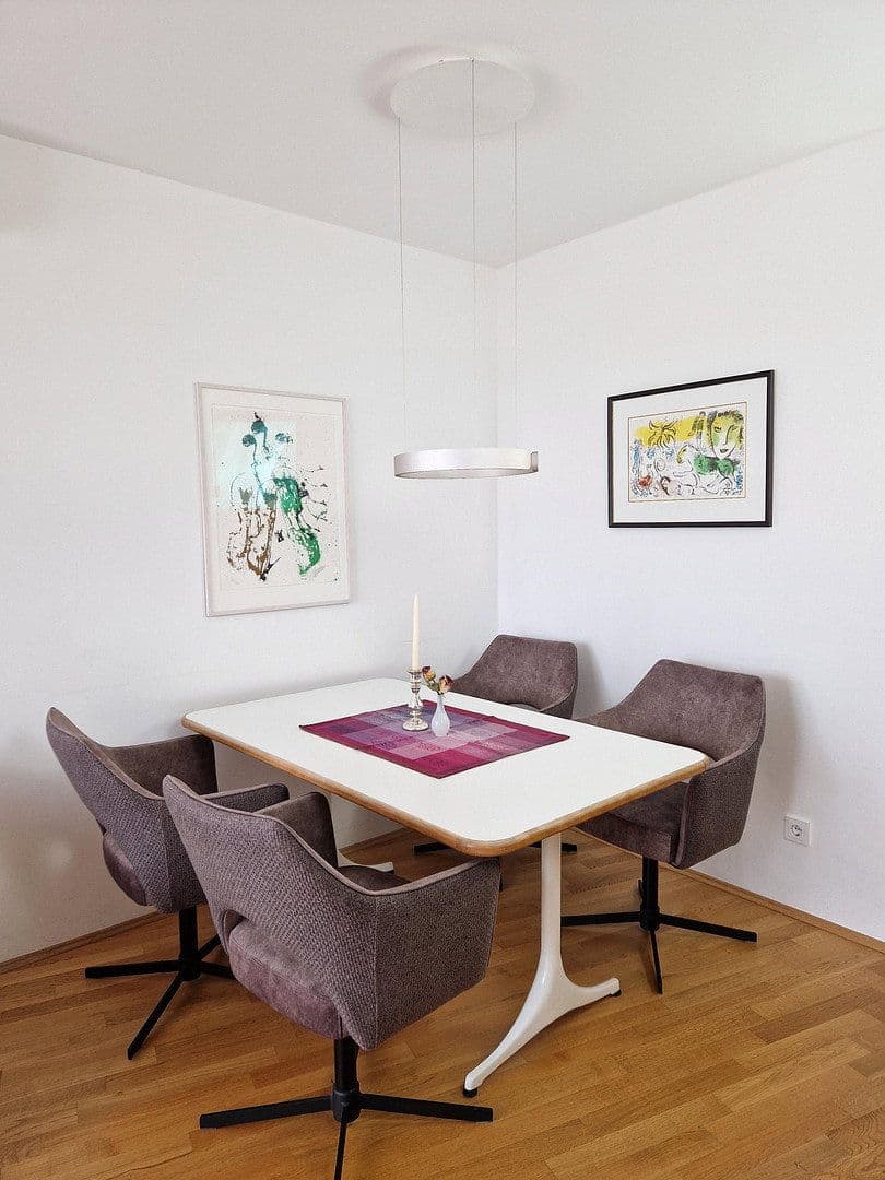 Prodej bytu 4+1 92 m², Landsberger Str. 1b, Germering, Bavorsko Prodej bytu 4+1 92 m², Landsberger Str. 1b, Germering, Bavorsko