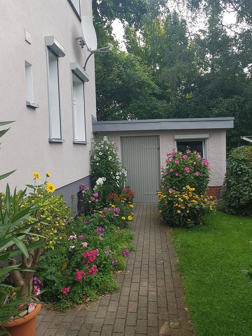 Prodej domu 178 m², pozemek 1.136 m², Berlin, Berlín Prodej domu 178 m², pozemek 1.136 m², Berlin, Berlín