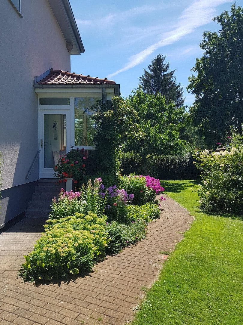 Prodej domu 178 m², pozemek 1.136 m², Berlin, Berlín Prodej domu 178 m², pozemek 1.136 m², Berlin, Berlín