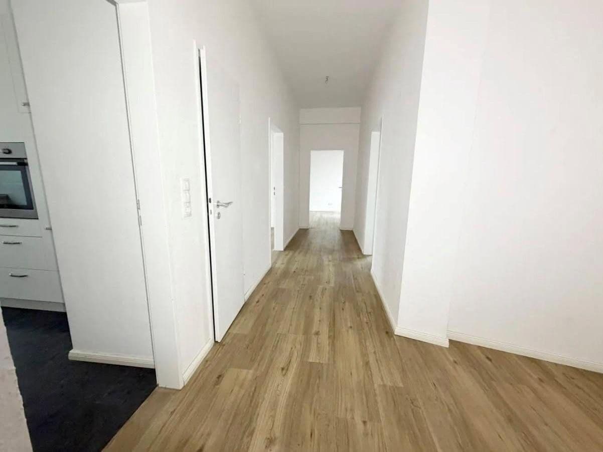 Pronájem bytu 4+1 93 m², Am Langen Deich 1, Bremen, Bremen Pronájem bytu 4+1 93 m², Am Langen Deich 1, Bremen, Bremen