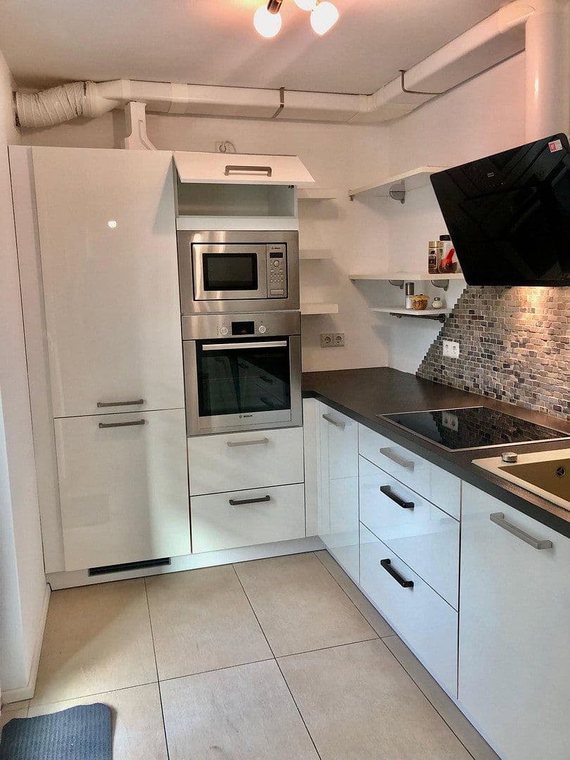 Pronájem bytu 3+1 80 m², Frankfurt am Main Riedberg, Hessen Pronájem bytu 3+1 80 m², Frankfurt am Main Riedberg, Hessen