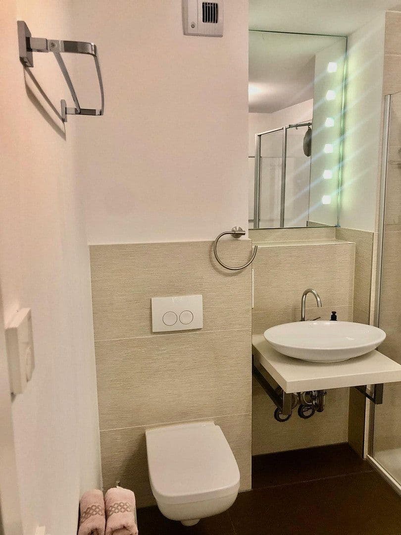 Pronájem bytu 3+1 80 m², Frankfurt am Main Riedberg, Hessen Pronájem bytu 3+1 80 m², Frankfurt am Main Riedberg, Hessen