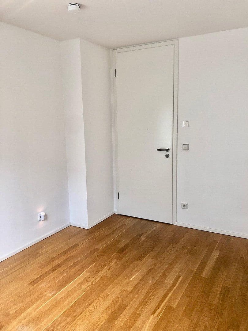 Pronájem bytu 3+1 80 m², Frankfurt am Main Riedberg, Hessen Pronájem bytu 3+1 80 m², Frankfurt am Main Riedberg, Hessen