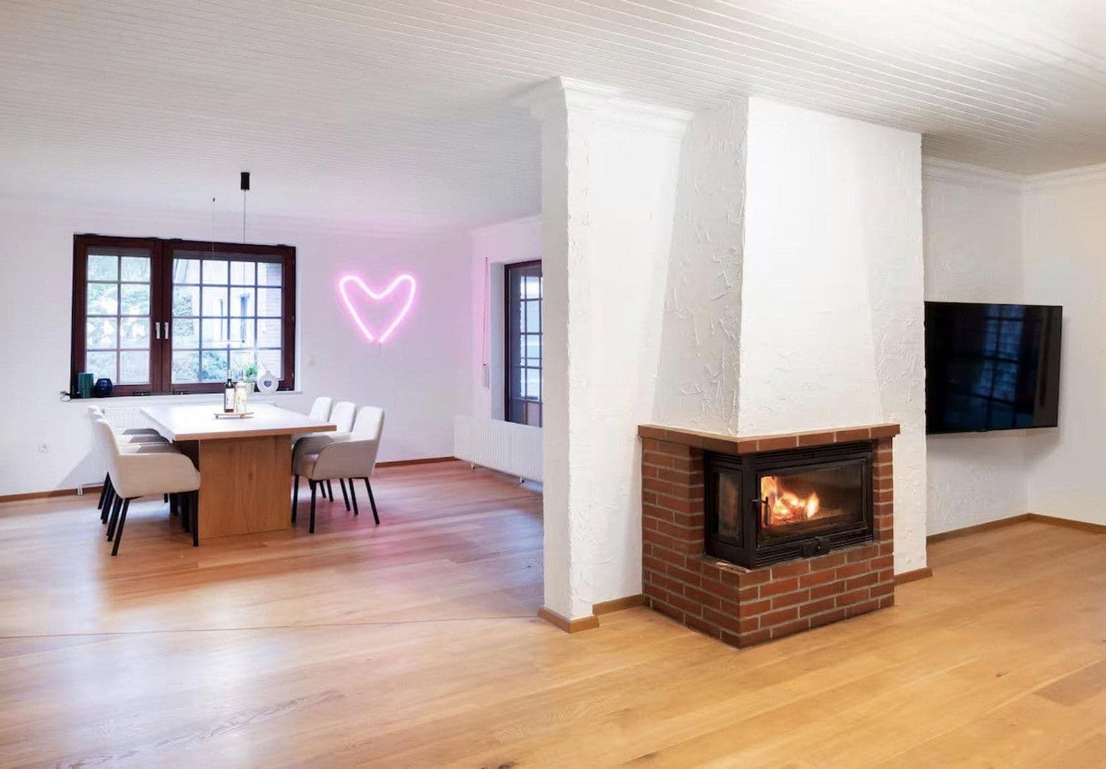 Prodej domu 250 m², pozemek 1.200 m², Worpswede, Dolní Sasko Prodej domu 250 m², pozemek 1.200 m², Worpswede, Dolní Sasko