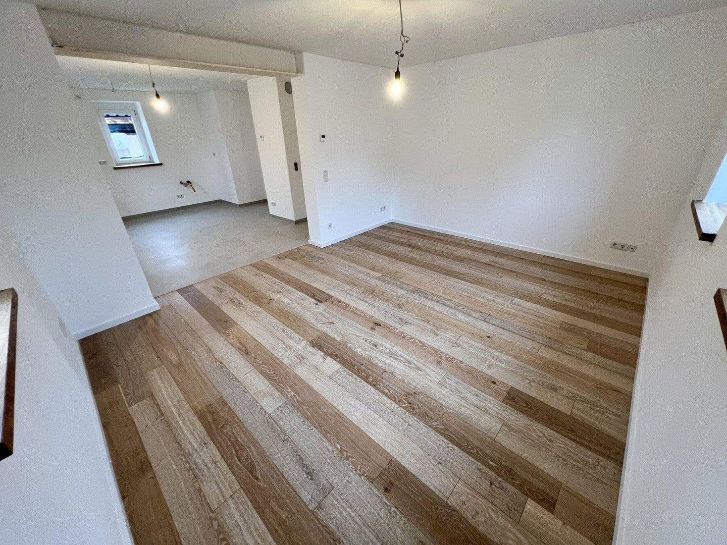Pronájem bytu 4+1 92 m², Ammerndorf, Bavorsko Pronájem bytu 4+1 92 m², Ammerndorf, Bavorsko