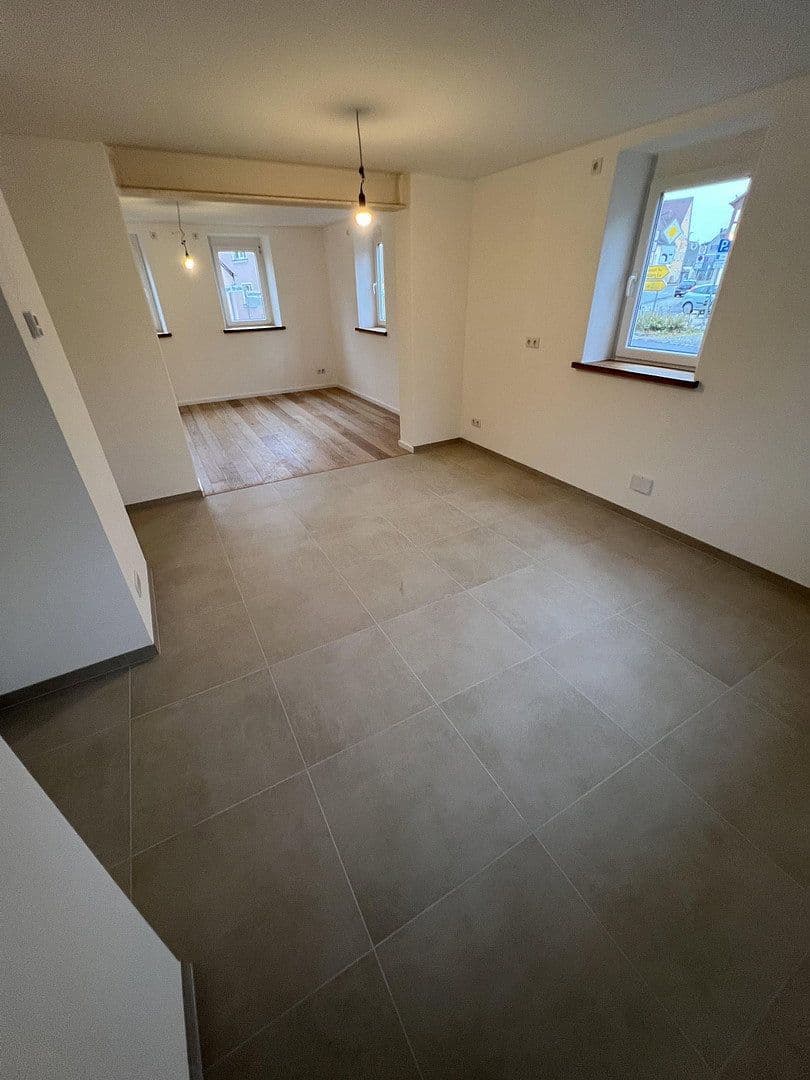 Pronájem bytu 4+1 92 m², Ammerndorf, Bavorsko Pronájem bytu 4+1 92 m², Ammerndorf, Bavorsko