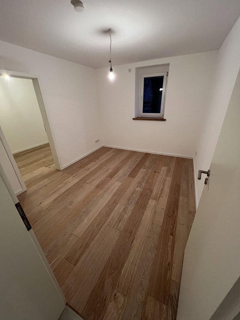 Pronájem bytu 4+1 92 m², Ammerndorf, Bavorsko Pronájem bytu 4+1 92 m², Ammerndorf, Bavorsko