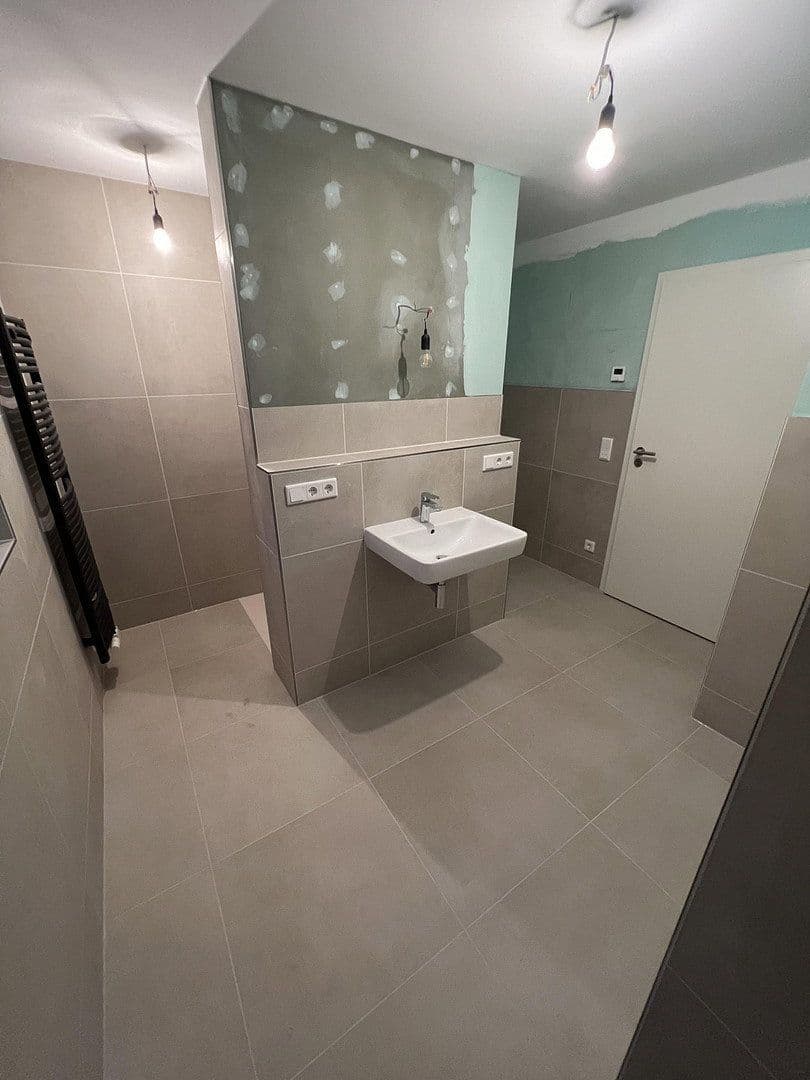 Pronájem bytu 4+1 92 m², Ammerndorf, Bavorsko Pronájem bytu 4+1 92 m², Ammerndorf, Bavorsko