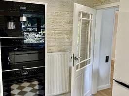 Prodej domu 240 m², pozemek 2.070 m², Mutzer Strasse, Bergisch Gladbach, Severní Porýní-Vestfálsko Prodej domu 240 m², pozemek 2.070 m², Mutzer Strasse, Bergisch Gladbach, Severní Porýní-Vestfálsko