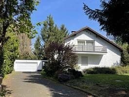 Prodej domu 240 m², pozemek 2.070 m², Mutzer Strasse, Bergisch Gladbach, Severní Porýní-Vestfálsko Prodej domu 240 m², pozemek 2.070 m², Mutzer Strasse, Bergisch Gladbach, Severní Porýní-Vestfálsko