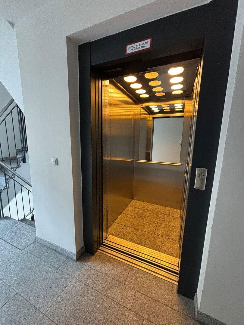 Prodej bytu 2+1 53 m², München, Bavorsko Prodej bytu 2+1 53 m², München, Bavorsko