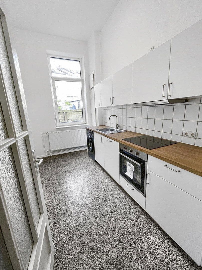 Pronájem bytu 3+1 74 m², Kommandanturstraße 10, Hannover, Dolní Sasko Pronájem bytu 3+1 74 m², Kommandanturstraße 10, Hannover, Dolní Sasko