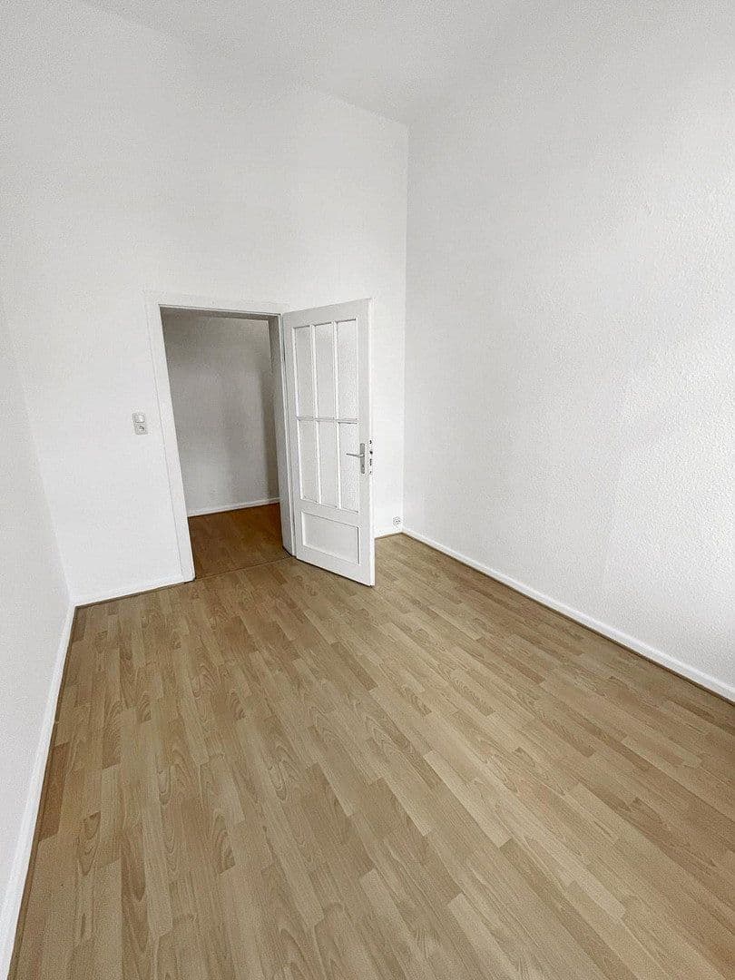 Pronájem bytu 3+1 74 m², Kommandanturstraße 10, Hannover, Dolní Sasko Pronájem bytu 3+1 74 m², Kommandanturstraße 10, Hannover, Dolní Sasko
