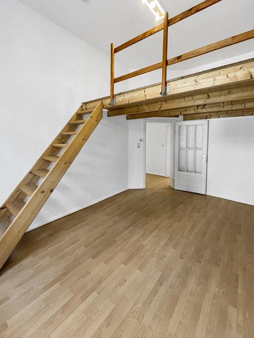 Pronájem bytu 3+1 74 m², Kommandanturstraße 10, Hannover, Dolní Sasko Pronájem bytu 3+1 74 m², Kommandanturstraße 10, Hannover, Dolní Sasko