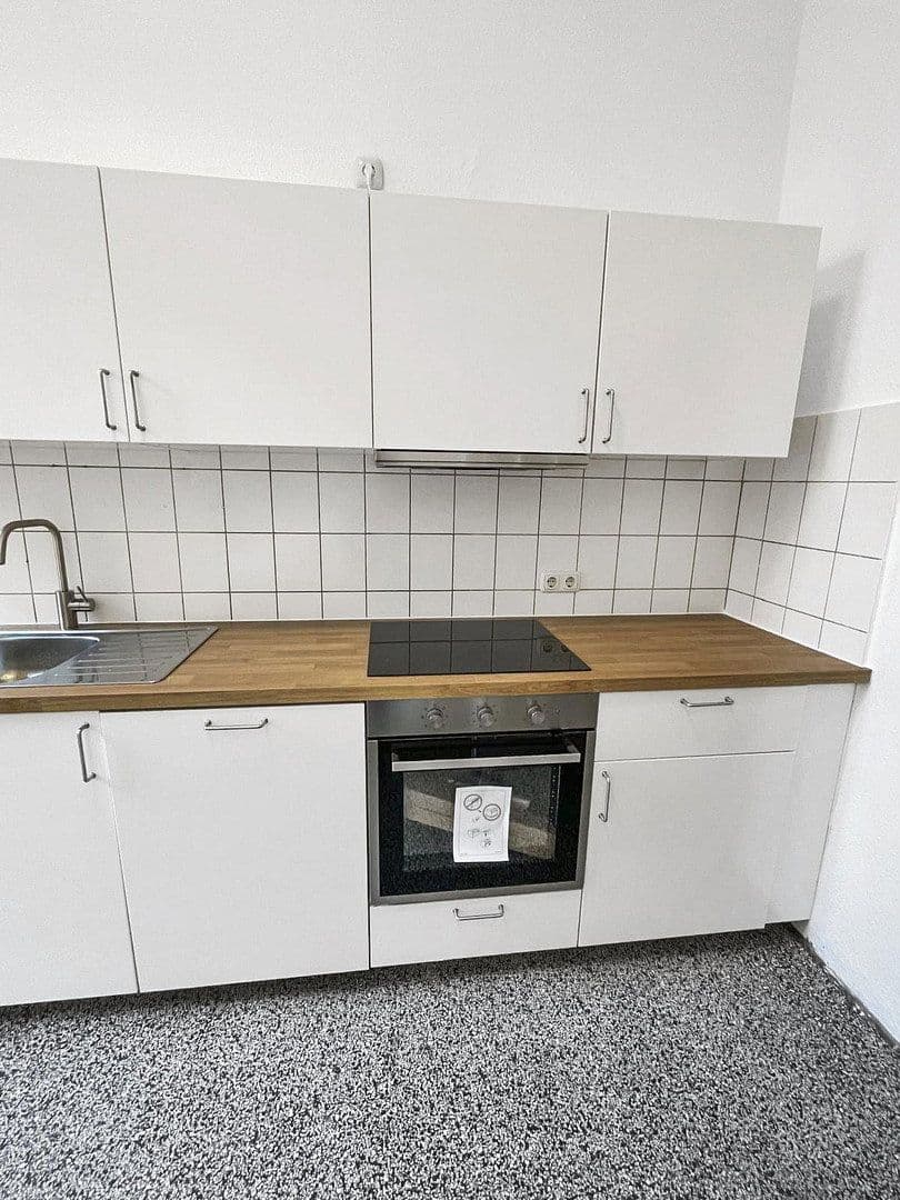 Pronájem bytu 3+1 74 m², Kommandanturstraße 10, Hannover, Dolní Sasko Pronájem bytu 3+1 74 m², Kommandanturstraße 10, Hannover, Dolní Sasko
