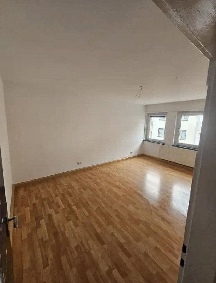 Pronájem bytu 2+1 64 m², Christiansgasse 17, Pirmasens, Porýní-Falc Pronájem bytu 2+1 64 m², Christiansgasse 17, Pirmasens, Porýní-Falc