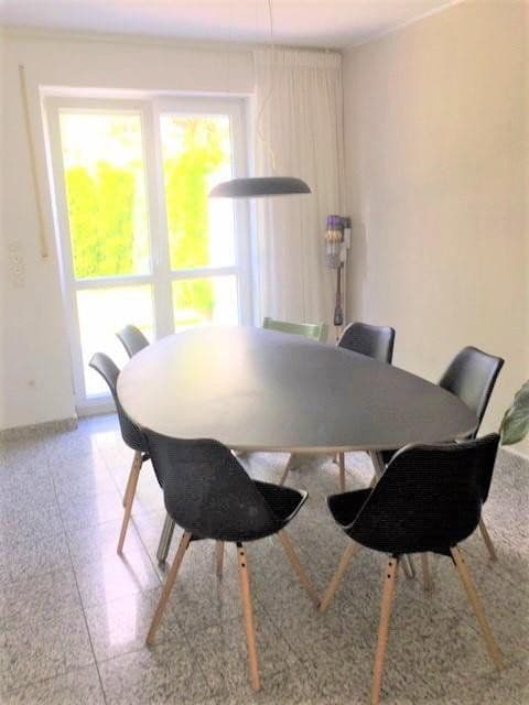 Pronájem domu 172 m², pozemek 325 m², München, Bavorsko Pronájem domu 172 m², pozemek 325 m², München, Bavorsko