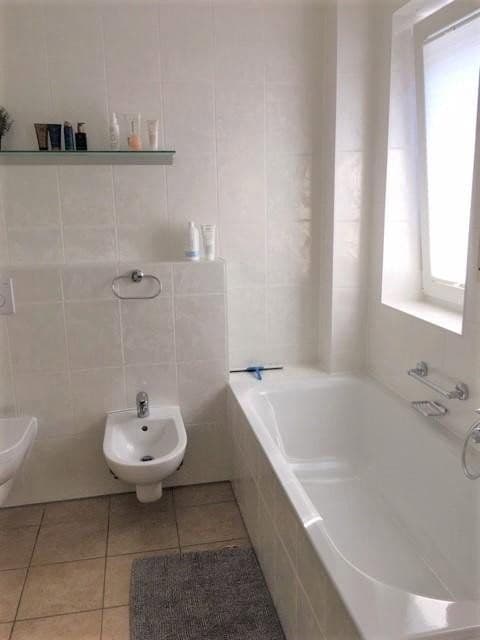 Pronájem domu 172 m², pozemek 325 m², München, Bavorsko Pronájem domu 172 m², pozemek 325 m², München, Bavorsko