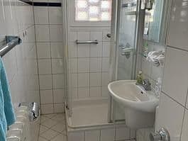 Prodej domu 300 m², pozemek 1.050 m², An der Engelsfuhr 36, Bergisch Gladbach, Severní Porýní-Vestfálsko Prodej domu 300 m², pozemek 1.050 m², An der Engelsfuhr 36, Bergisch Gladbach, Severní Porýní-Vestfálsko