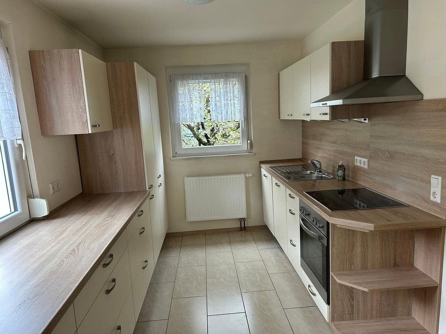 Prodej domu 145 m², pozemek 350 m², Robert-Koch-Weg 6, Böblingen, Bádensko-Württembersko Prodej domu 145 m², pozemek 350 m², Robert-Koch-Weg 6, Böblingen, Bádensko-Württembersko