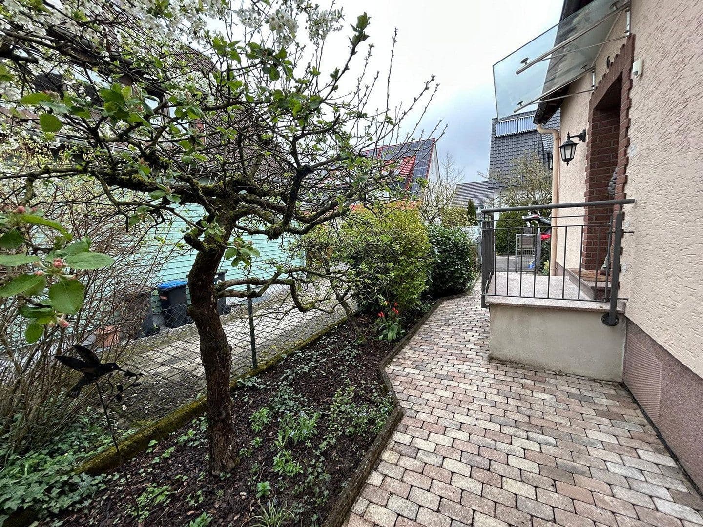 Prodej domu 145 m², pozemek 350 m², Robert-Koch-Weg 6, Böblingen, Bádensko-Württembersko Prodej domu 145 m², pozemek 350 m², Robert-Koch-Weg 6, Böblingen, Bádensko-Württembersko