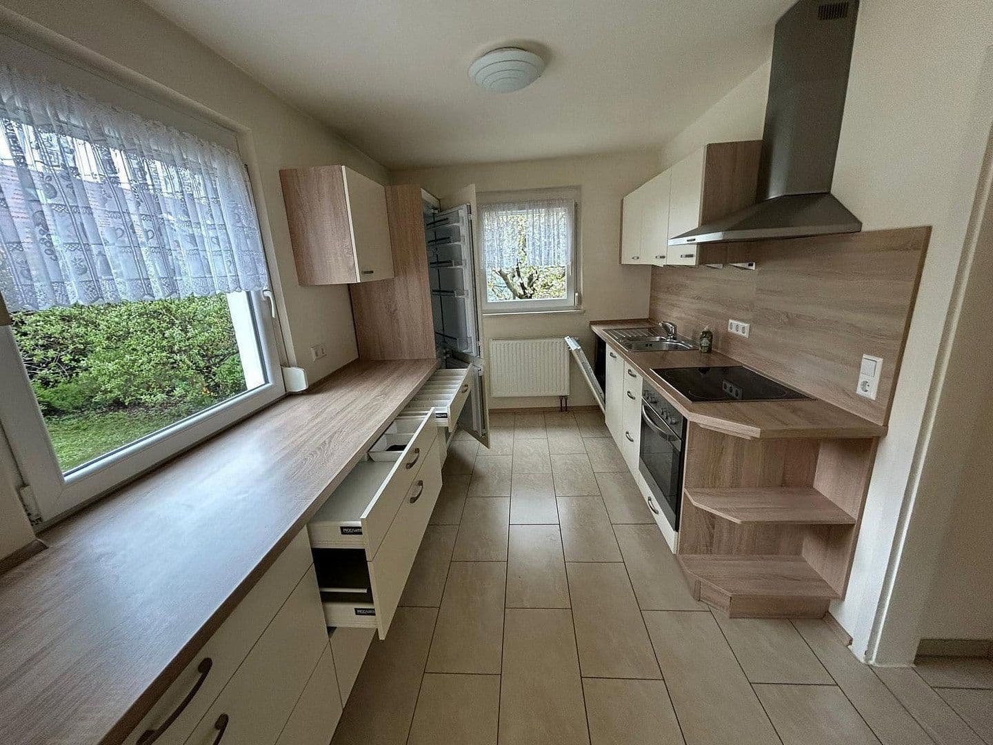 Prodej domu 145 m², pozemek 350 m², Robert-Koch-Weg 6, Böblingen, Bádensko-Württembersko Prodej domu 145 m², pozemek 350 m², Robert-Koch-Weg 6, Böblingen, Bádensko-Württembersko