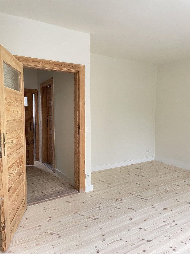 Prodej domu 120 m², pozemek 165 m², Hochsitzweg 115, Berlin, Berlín Prodej domu 120 m², pozemek 165 m², Hochsitzweg 115, Berlin, Berlín