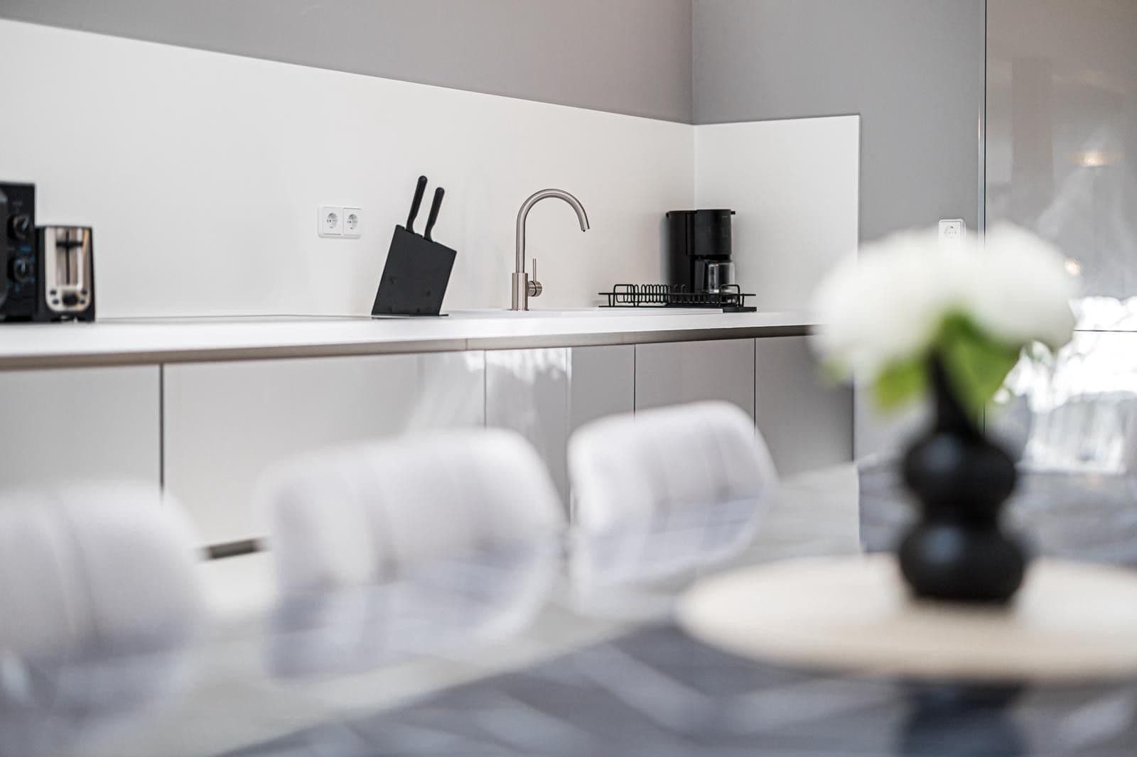 Prodej domu 1.560 m², pozemek 1.070 m², Landsberger Straße 65, Halle, Sasko-Anhaltsko Prodej domu 1.560 m², pozemek 1.070 m², Landsberger Straße 65, Halle, Sasko-Anhaltsko