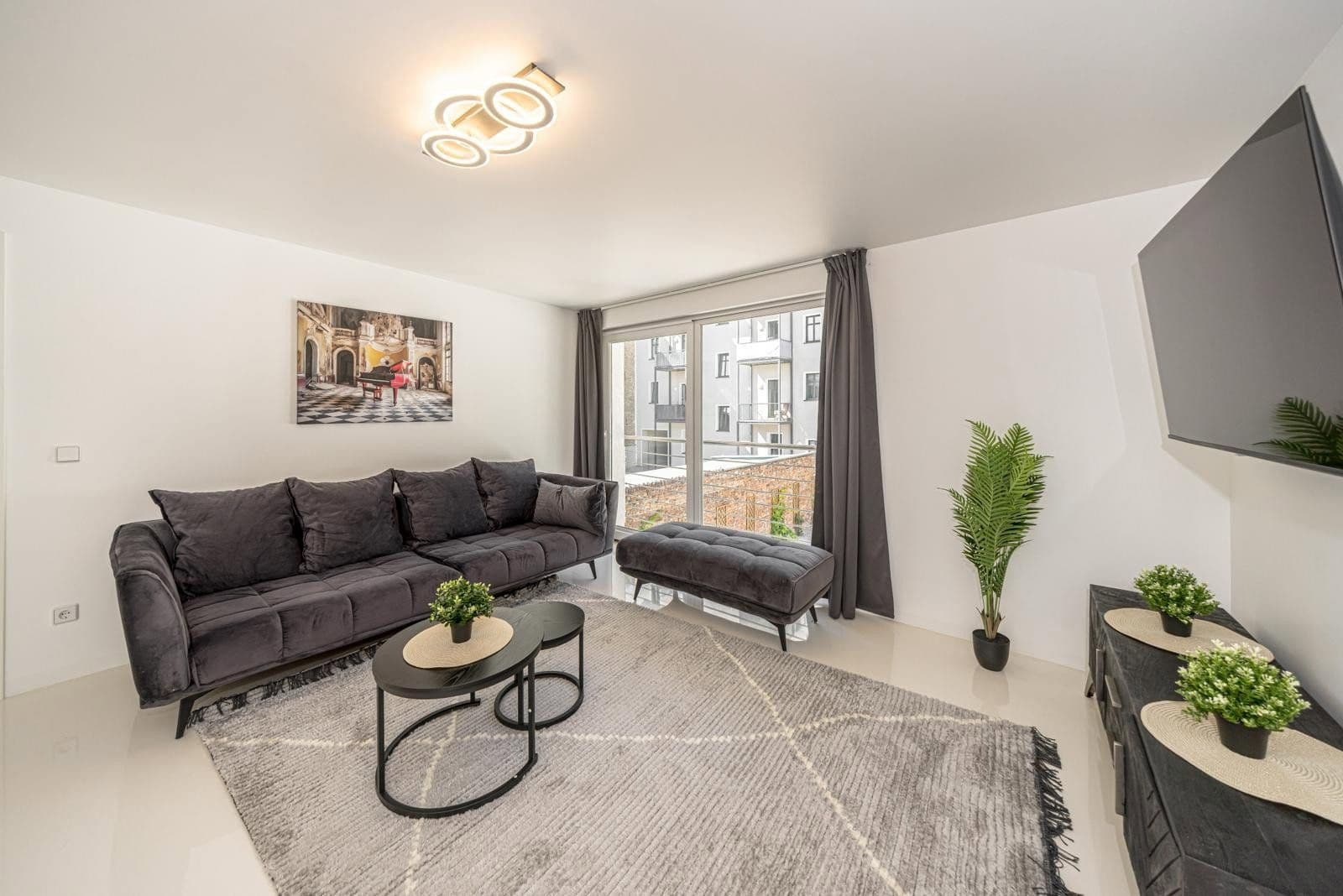 Prodej domu 1.560 m², pozemek 1.070 m², Landsberger Straße 65, Halle, Sasko-Anhaltsko Prodej domu 1.560 m², pozemek 1.070 m², Landsberger Straße 65, Halle, Sasko-Anhaltsko