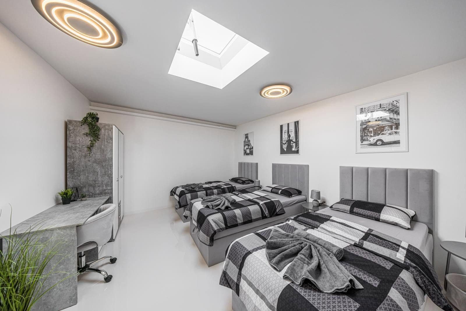 Prodej domu 1.560 m², pozemek 1.070 m², Landsberger Straße 65, Halle, Sasko-Anhaltsko Prodej domu 1.560 m², pozemek 1.070 m², Landsberger Straße 65, Halle, Sasko-Anhaltsko