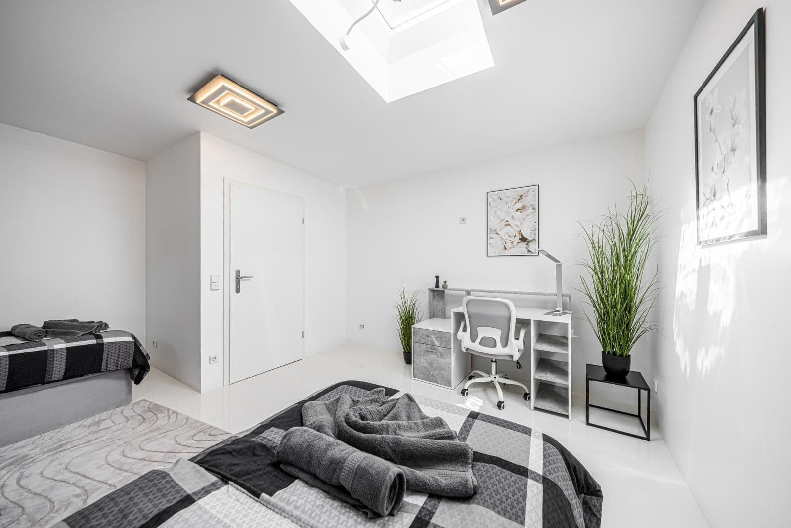 Prodej domu 1.560 m², pozemek 1.070 m², Landsberger Straße 65, Halle, Sasko-Anhaltsko Prodej domu 1.560 m², pozemek 1.070 m², Landsberger Straße 65, Halle, Sasko-Anhaltsko