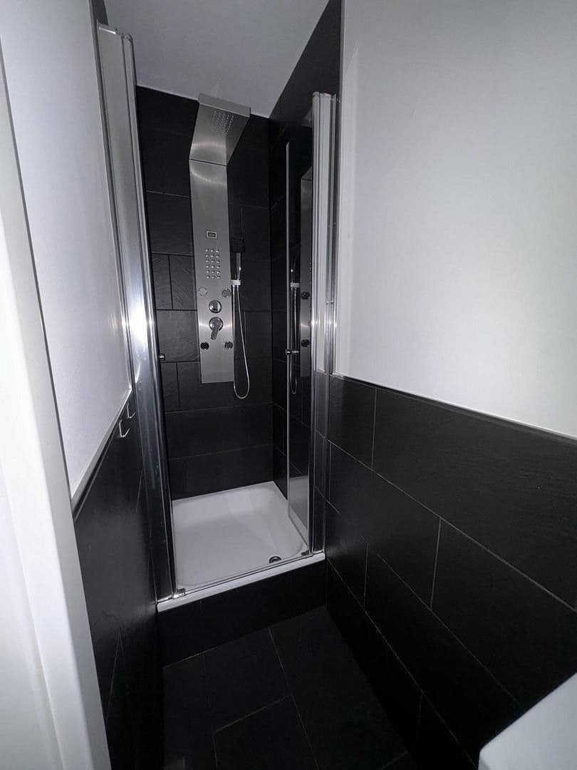 Prodej domu 1.560 m², pozemek 1.070 m², Landsberger Straße 65, Halle, Sasko-Anhaltsko Prodej domu 1.560 m², pozemek 1.070 m², Landsberger Straße 65, Halle, Sasko-Anhaltsko