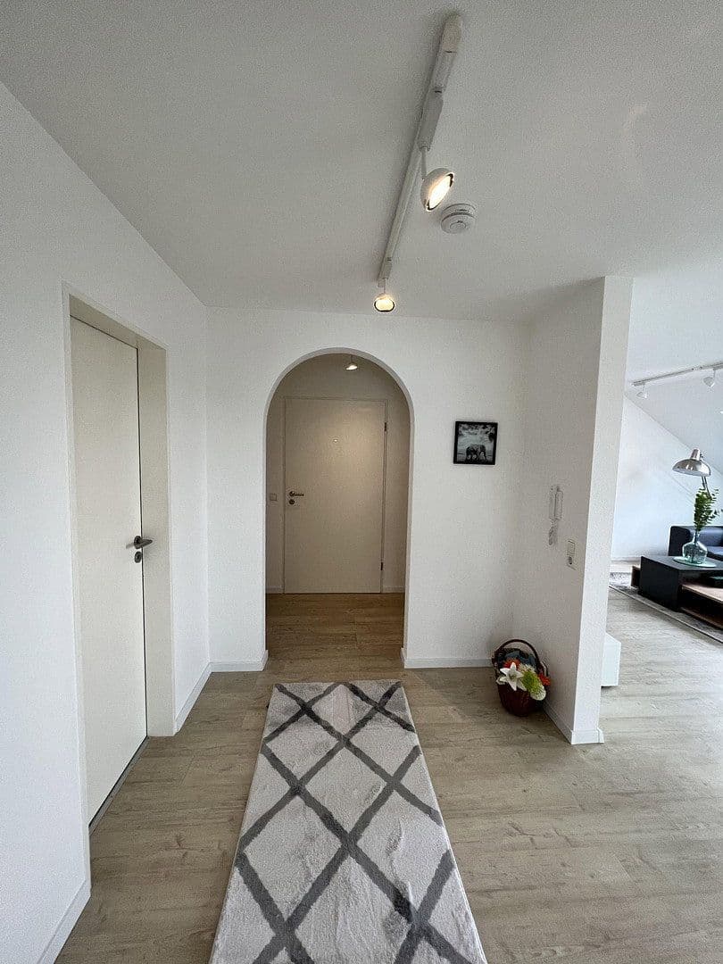 Pronájem bytu 2+1 57 m², Uhlandstr. 3, Großbettlingen, Bádensko-Württembersko Pronájem bytu 2+1 57 m², Uhlandstr. 3, Großbettlingen, Bádensko-Württembersko