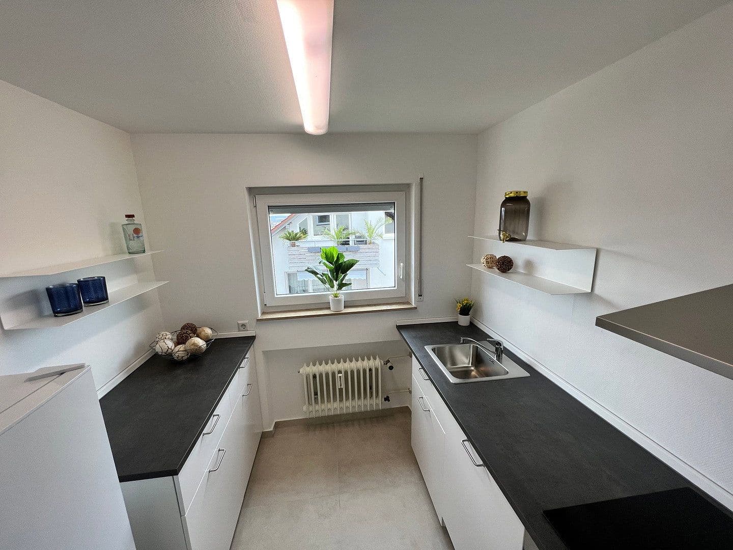 Pronájem bytu 2+1 57 m², Uhlandstr. 3, Großbettlingen, Bádensko-Württembersko Pronájem bytu 2+1 57 m², Uhlandstr. 3, Großbettlingen, Bádensko-Württembersko