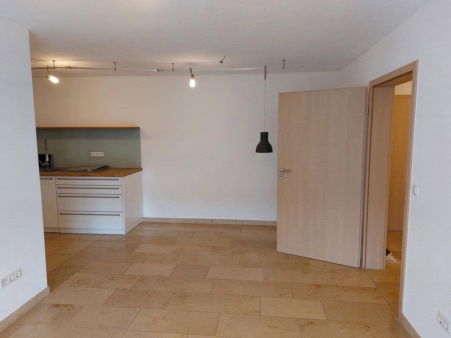 Pronájem bytu 3+1 74 m², Pelka 1a, Hohenkammer, Bavorsko Pronájem bytu 3+1 74 m², Pelka 1a, Hohenkammer, Bavorsko