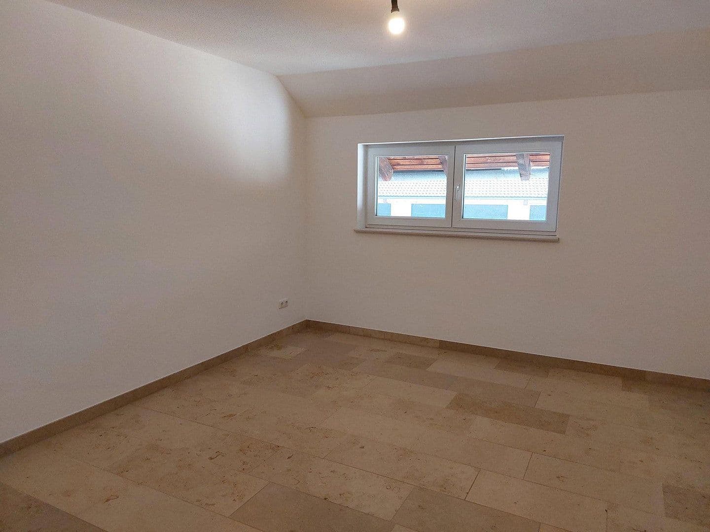 Pronájem bytu 3+1 74 m², Pelka 1a, Hohenkammer, Bavorsko Pronájem bytu 3+1 74 m², Pelka 1a, Hohenkammer, Bavorsko