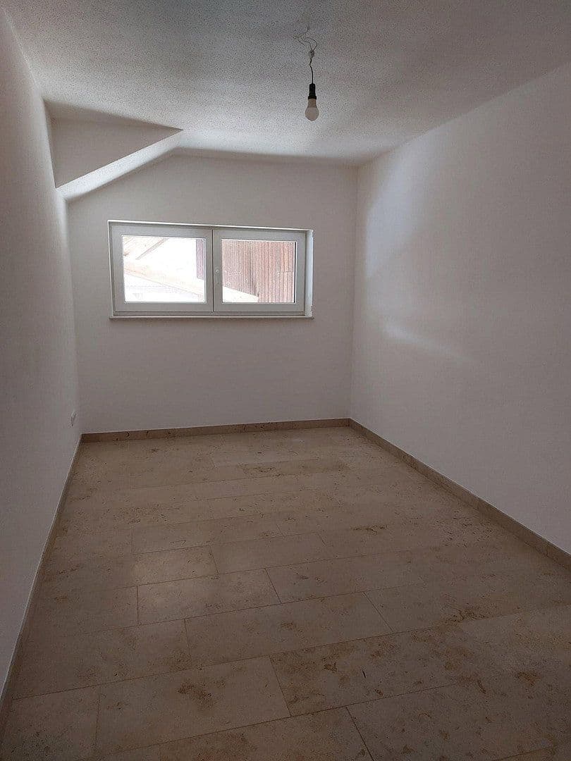 Pronájem bytu 3+1 74 m², Pelka 1a, Hohenkammer, Bavorsko Pronájem bytu 3+1 74 m², Pelka 1a, Hohenkammer, Bavorsko