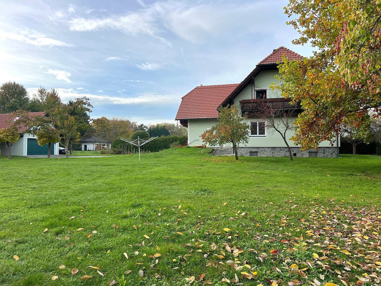 Prodej domu 314 m², pozemek 3.945 m², Lannach, Štýrsko Prodej domu 314 m², pozemek 3.945 m², Lannach, Štýrsko