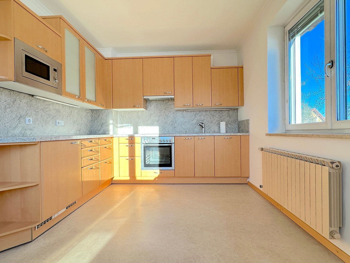 Prodej domu 314 m², pozemek 3.945 m², Lannach, Štýrsko Prodej domu 314 m², pozemek 3.945 m², Lannach, Štýrsko