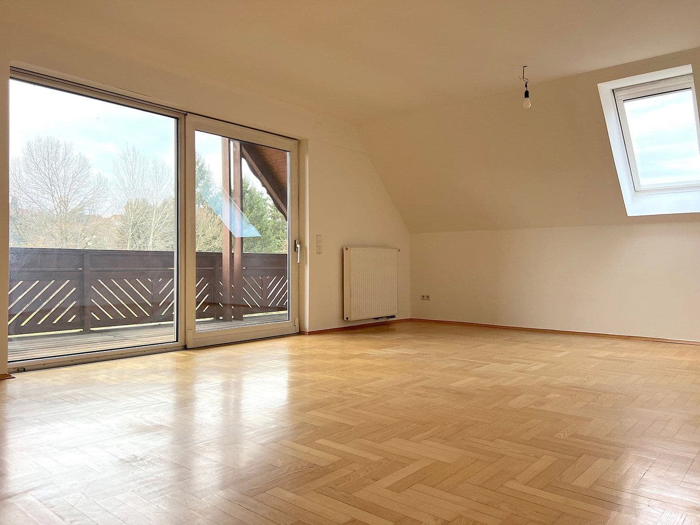 Prodej domu 314 m², pozemek 3.945 m², Lannach, Štýrsko Prodej domu 314 m², pozemek 3.945 m², Lannach, Štýrsko