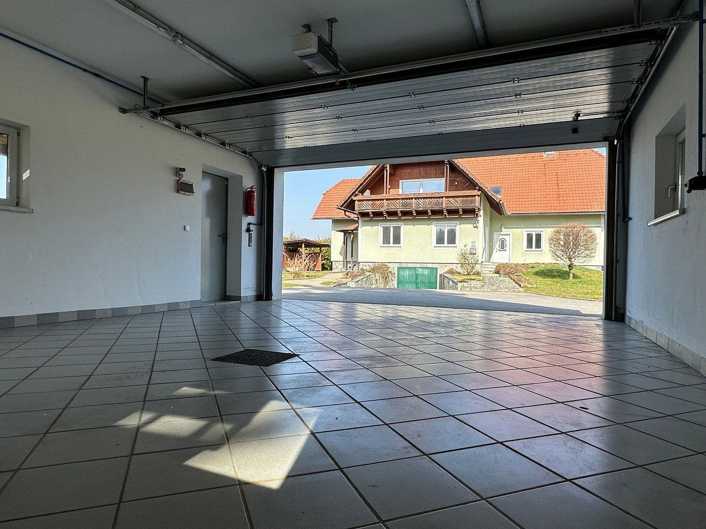 Prodej domu 314 m², pozemek 3.945 m², Lannach, Štýrsko Prodej domu 314 m², pozemek 3.945 m², Lannach, Štýrsko