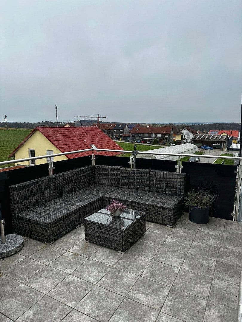 Pronájem bytu 3+1 90 m², Kirchberg an der Murr, Bádensko-Württembersko Pronájem bytu 3+1 90 m², Kirchberg an der Murr, Bádensko-Württembersko