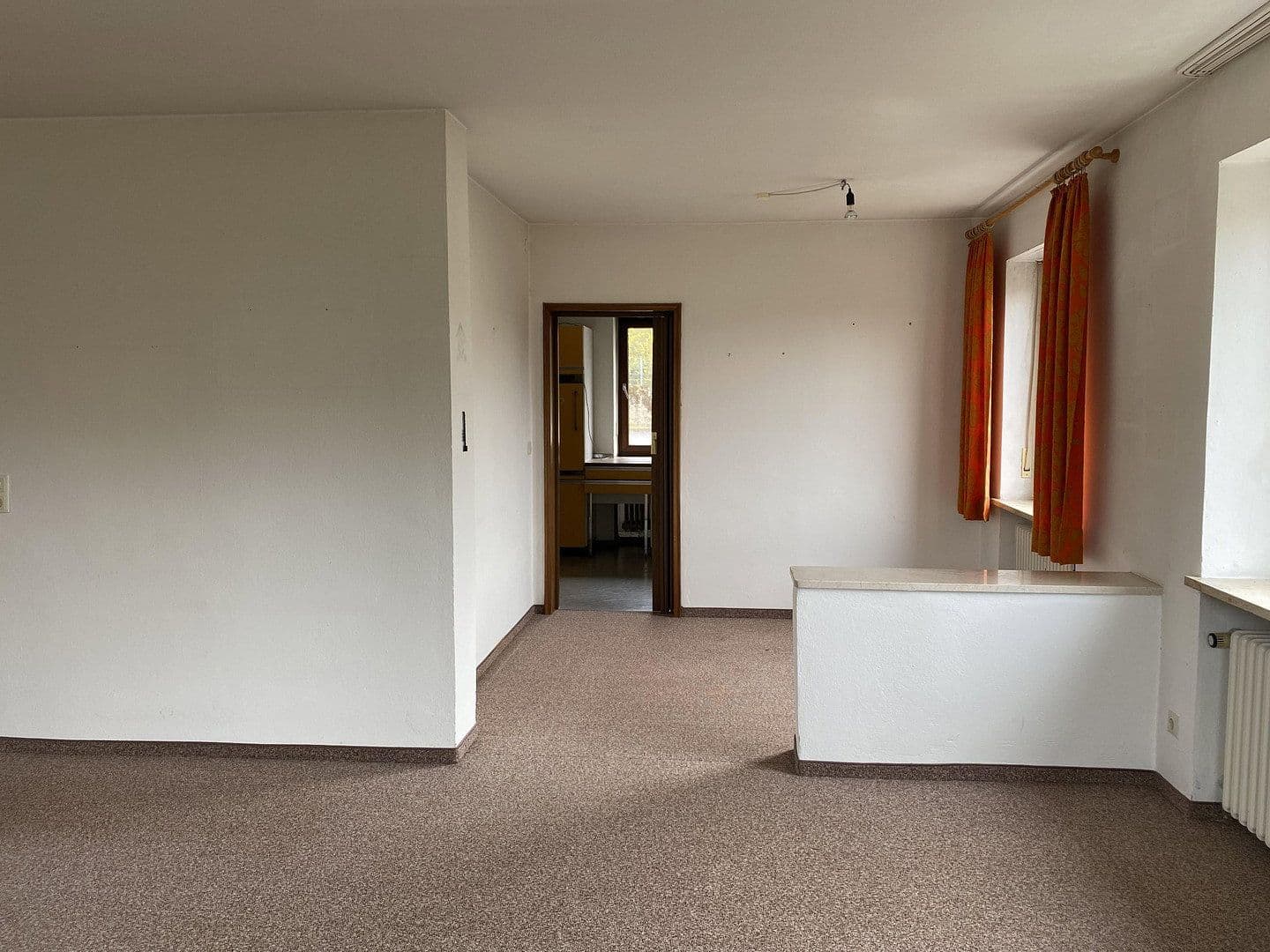 Prodej domu 216 m², pozemek 919 m², Pettendorf, Bavorsko Prodej domu 216 m², pozemek 919 m², Pettendorf, Bavorsko