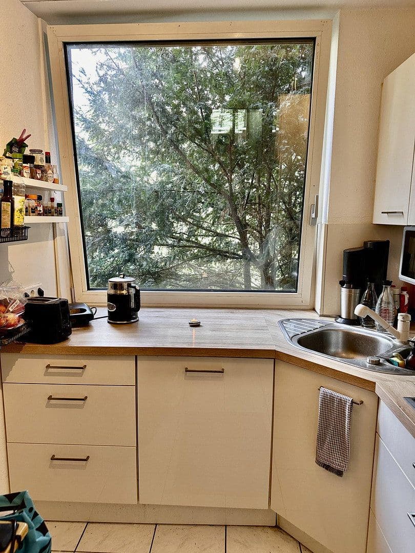 Pronájem bytu 4+1 105 m², Nesselrodestr. 18 b, Köln, Severní Porýní-Vestfálsko Pronájem bytu 4+1 105 m², Nesselrodestr. 18 b, Köln, Severní Porýní-Vestfálsko