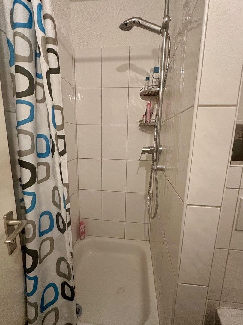 Pronájem bytu 4+1 105 m², Nesselrodestr. 18 b, Köln, Severní Porýní-Vestfálsko Pronájem bytu 4+1 105 m², Nesselrodestr. 18 b, Köln, Severní Porýní-Vestfálsko