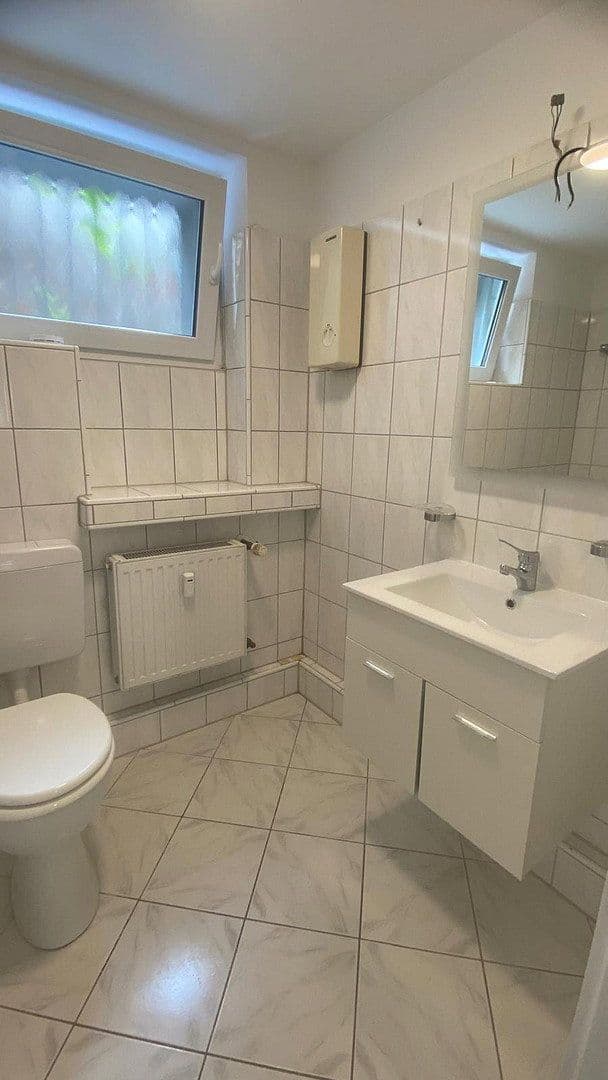 Pronájem bytu 2+1 78 m², Düsseldorf, Severní Porýní-Vestfálsko Pronájem bytu 2+1 78 m², Düsseldorf, Severní Porýní-Vestfálsko