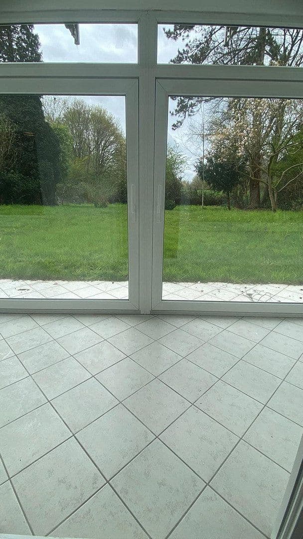 Pronájem bytu 2+1 78 m², Düsseldorf, Severní Porýní-Vestfálsko Pronájem bytu 2+1 78 m², Düsseldorf, Severní Porýní-Vestfálsko